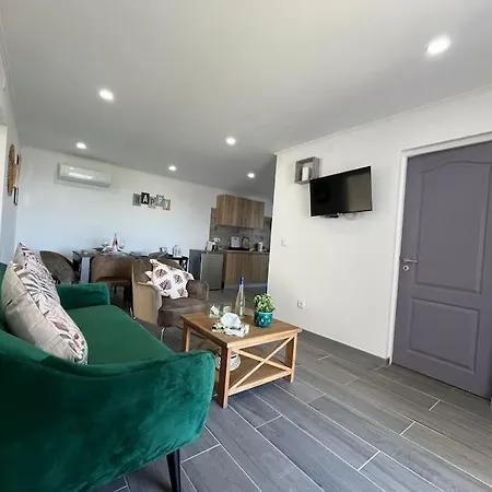 Ocean View By Charmes D * 阿尔布费拉