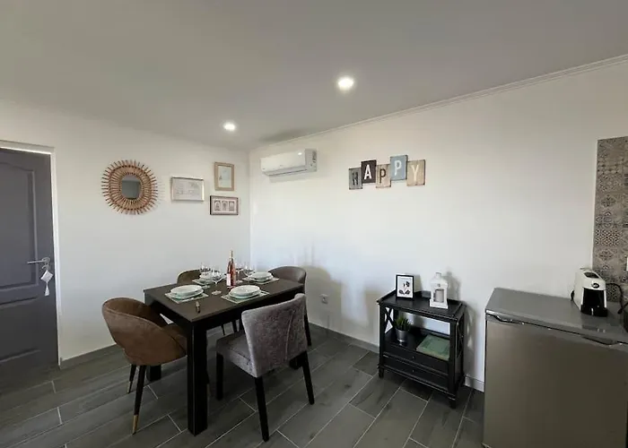 Ocean View By Charmes D 公寓