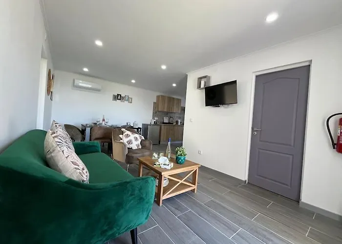 Ocean View By Charmes D * 阿尔布费拉